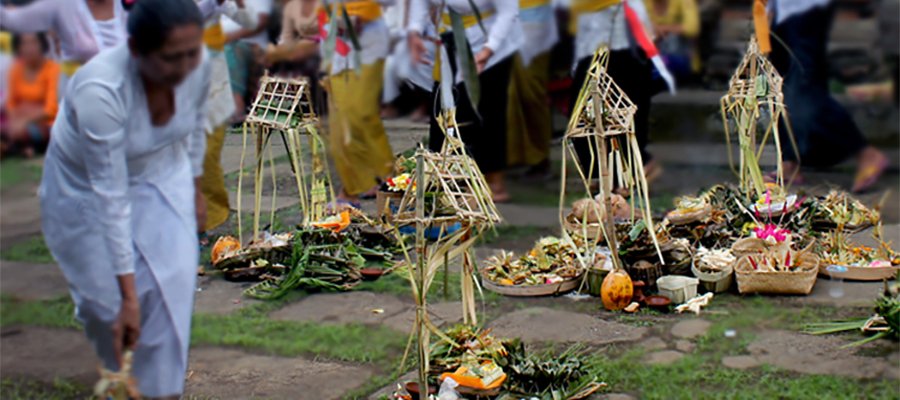 Pelaksanaan Dan Tujuan Mecaru dalam Agama Hindu Bali