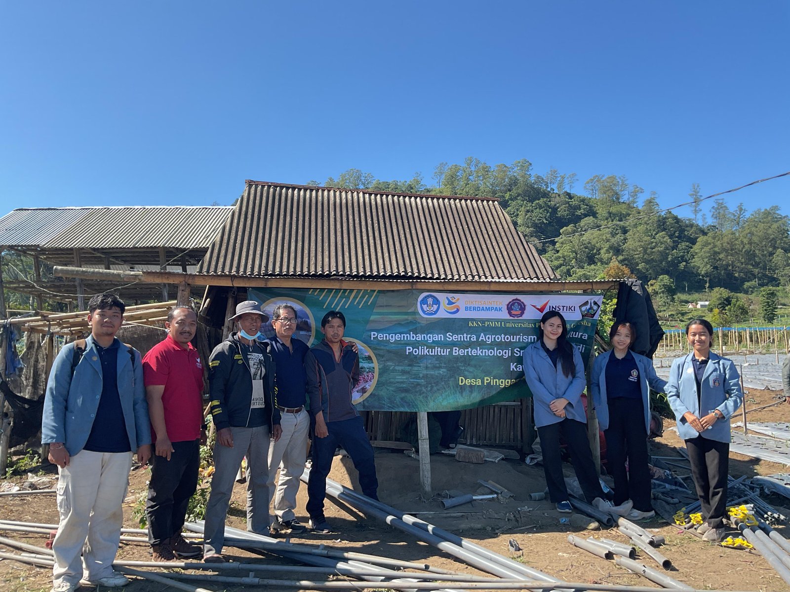 PENGEMBANGAN SENTRA AGROTOURISM HORTIKULTURA POLIKULTUR BERTEKNOLOGI SMART FARMING  DI DESA PINGGAN BALI 