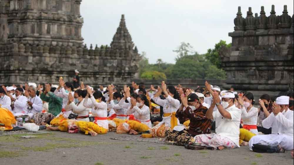 Bersembahyang, Jalan Menuju Keharmonisan Diri dan Alam dalam Ajaran Agama Hindu