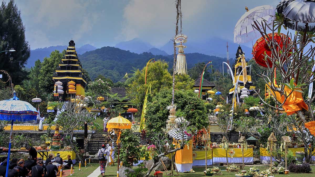 Rangkaian Pujawali, Mapiuning Akan Digelar di Sejumlah Pura
